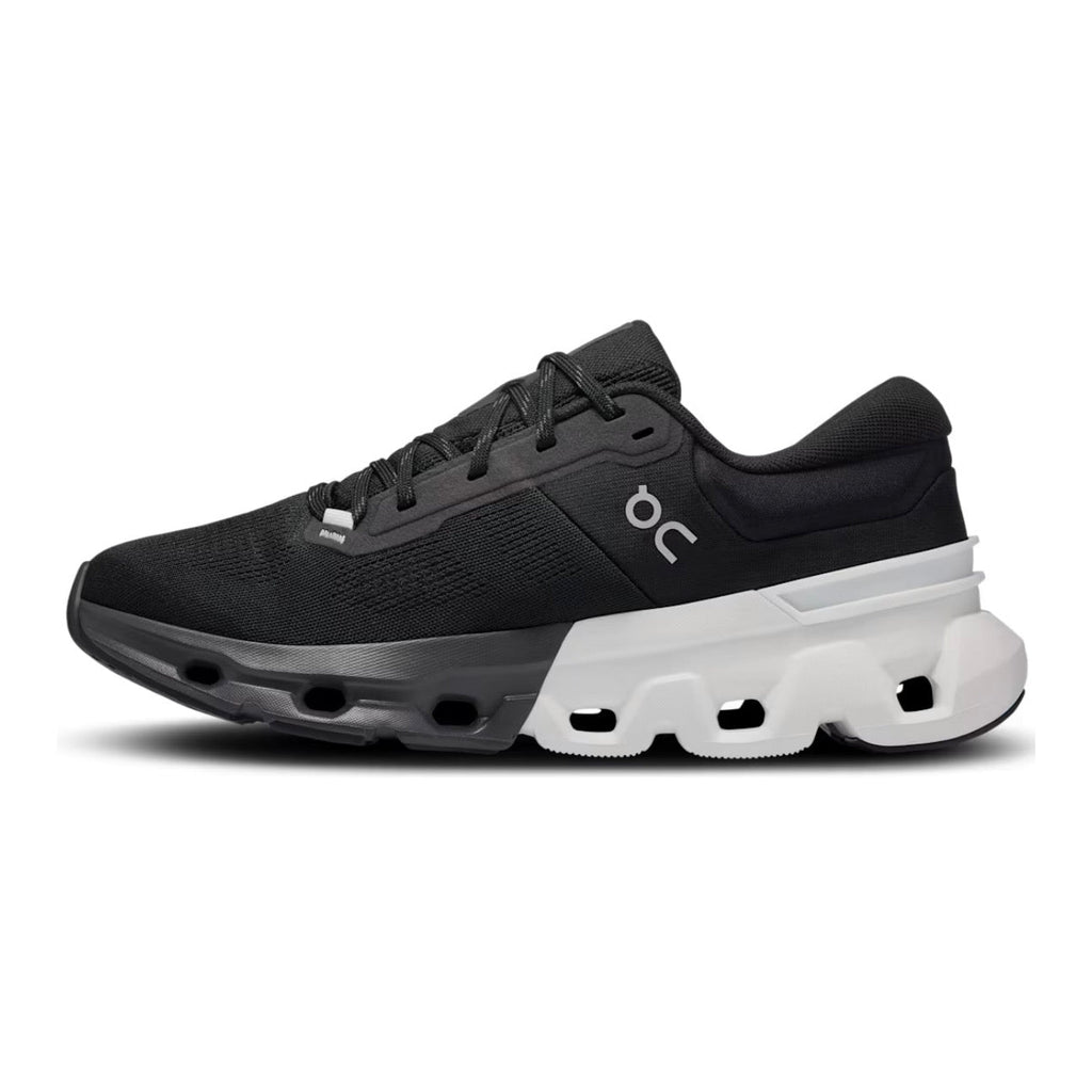 On Cloudflyer 5 'Black / White'