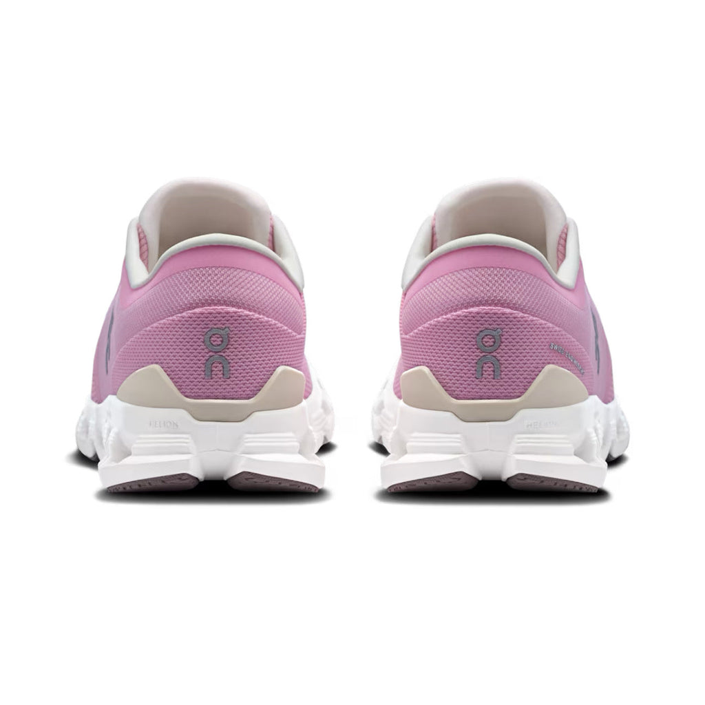 On Cloud X 4 'Petal / Sand'