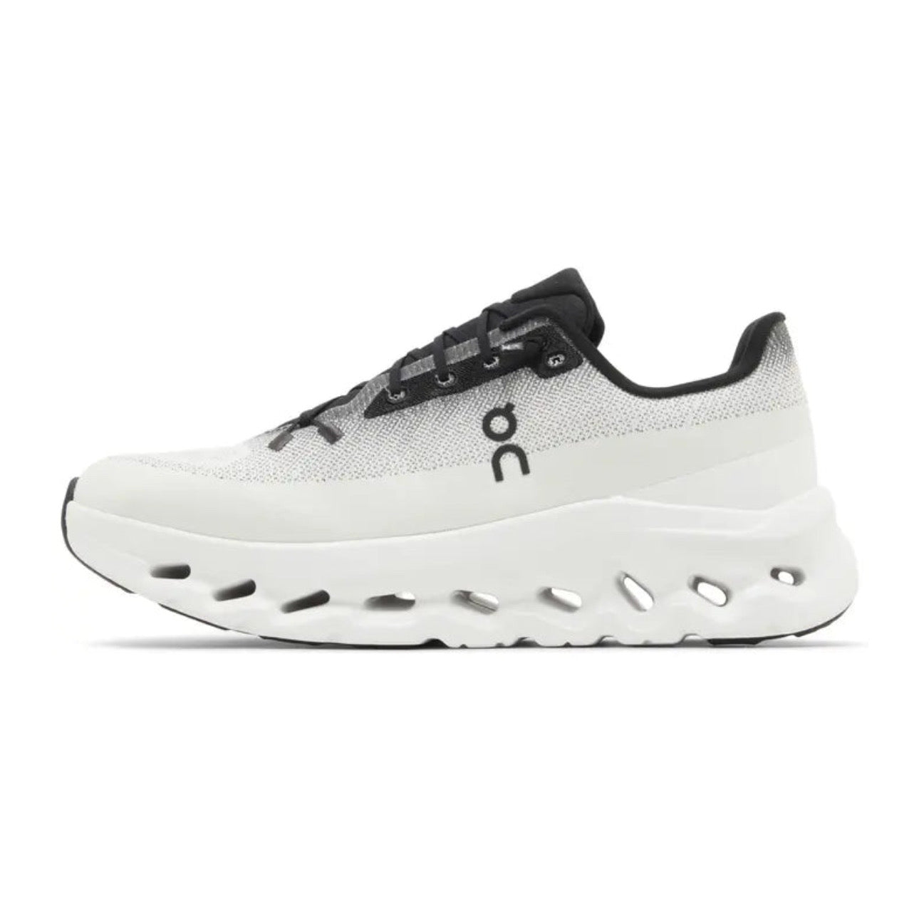 On Cloudtilt 'Black / Ivory'