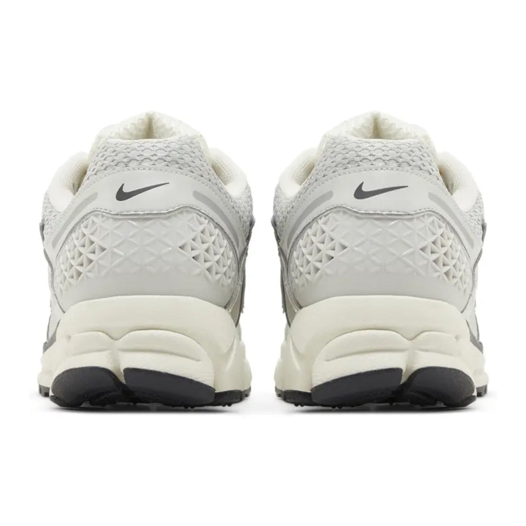 Nike Zoom Vomero 5 'Chrome'