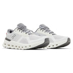 On Cloudrunner 2 'Frost / White'
