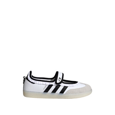 Cloud White / Core Black
