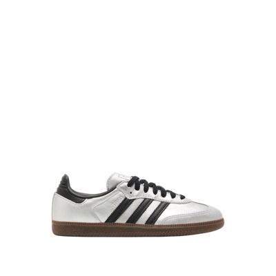 Silver Metallic / Core Black / Gum